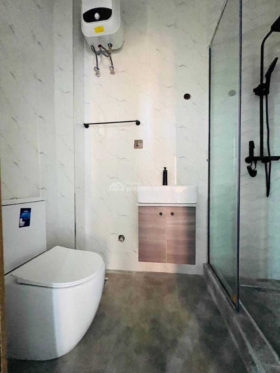 Clean and Spacious 2 Bedroom Apartment, Ikate, Lekki, Lagos, Flat / Apartment for Rent