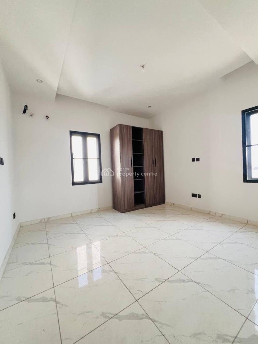 Clean and Spacious 2 Bedroom Apartment, Ikate, Lekki, Lagos, Flat / Apartment for Rent