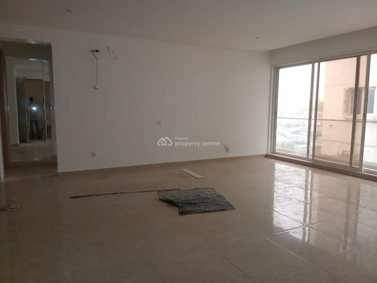 3 Bedroom Apartment on The First Floor with a Bq and a Rooftop, Lekki Right, Lekki Phase 1, Lekki, Lagos, Flat / Apartment for Rent