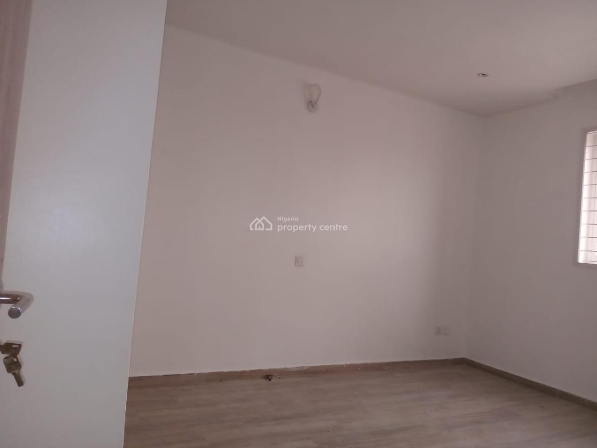 3 Bedroom Apartment on The First Floor with a Bq and a Rooftop, Lekki Right, Lekki Phase 1, Lekki, Lagos, Flat / Apartment for Rent