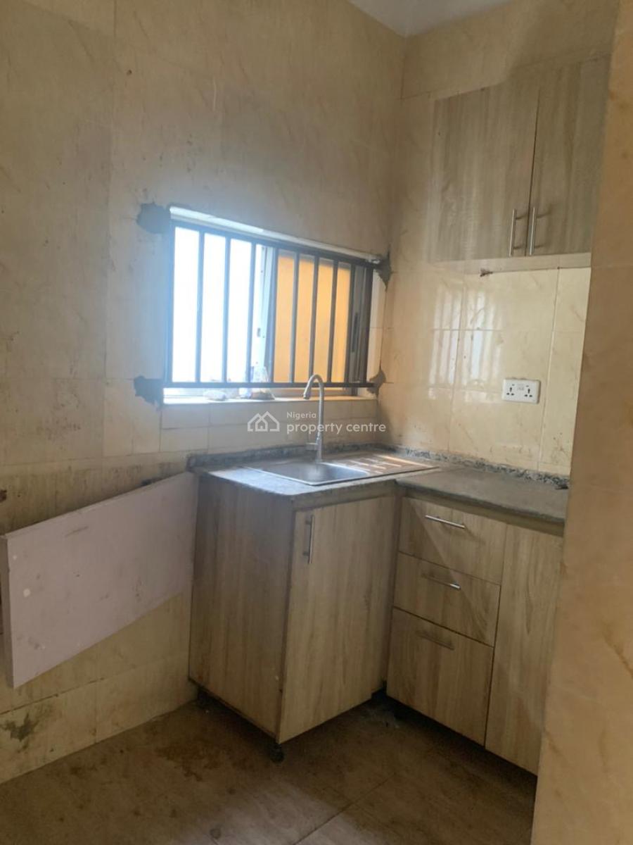 Neat and Spacious 2 Bedroom Apartment, Lekki, Lagos, House for Rent