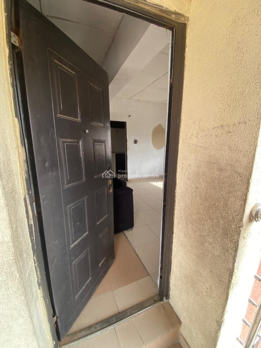 Self Serviced 3 Bedroom Apartment in Secured Estate with Private Staircase, Lekki County, Ikota, Lekki, Lagos, Flat / Apartment for Rent