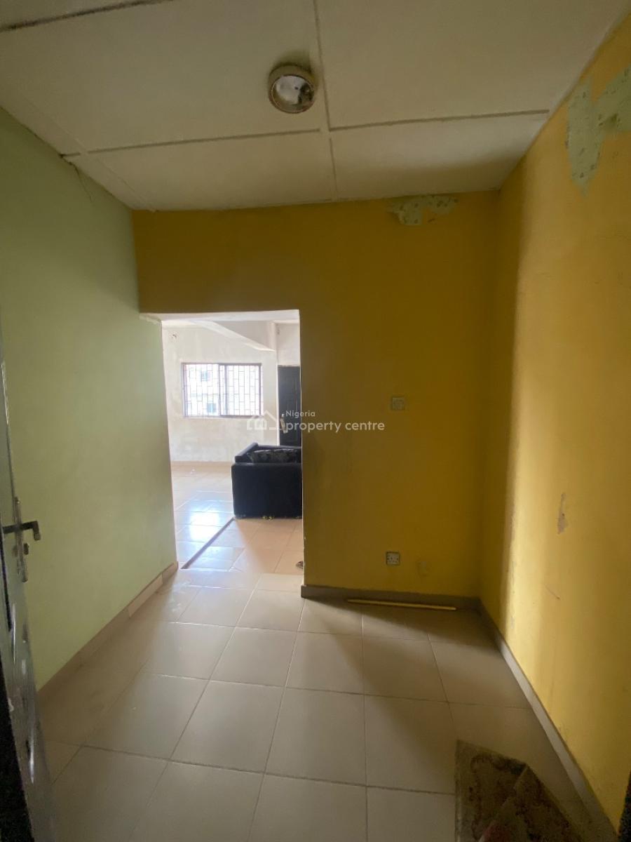 Self Serviced 3 Bedroom Apartment in Secured Estate with Private Staircase, Lekki County, Ikota, Lekki, Lagos, Flat / Apartment for Rent