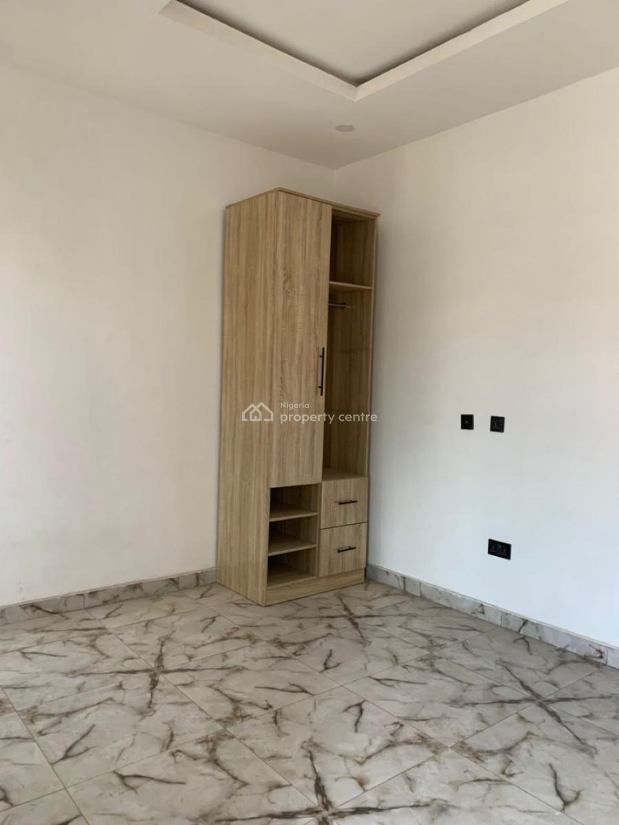 Exquisitely Finished 2 Bedroom Flat, Ologolo, Lekki, Lagos, Flat / Apartment for Rent