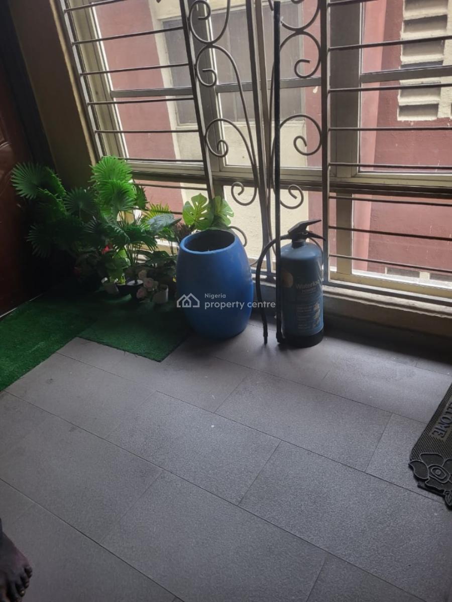 Spacious 3 Bedroom Apartment with 247 Power, Ikoyi, Lagos, Flat / Apartment for Rent