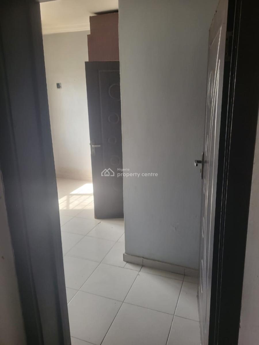 Spacious 3 Bedroom Apartment with 247 Power, Ikoyi, Lagos, Flat / Apartment for Rent