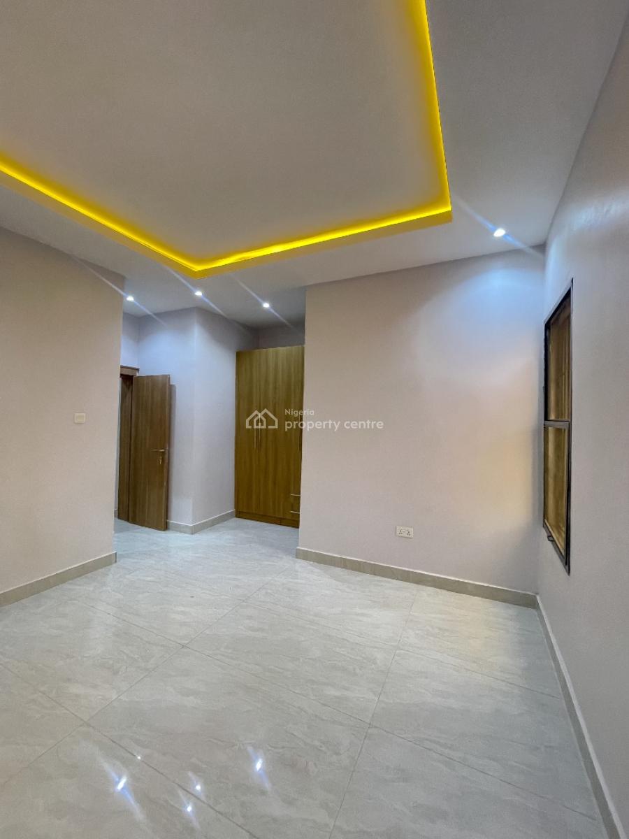 2 Bedroom Apartment, Lugbe District, Abuja, Flat / Apartment for Sale