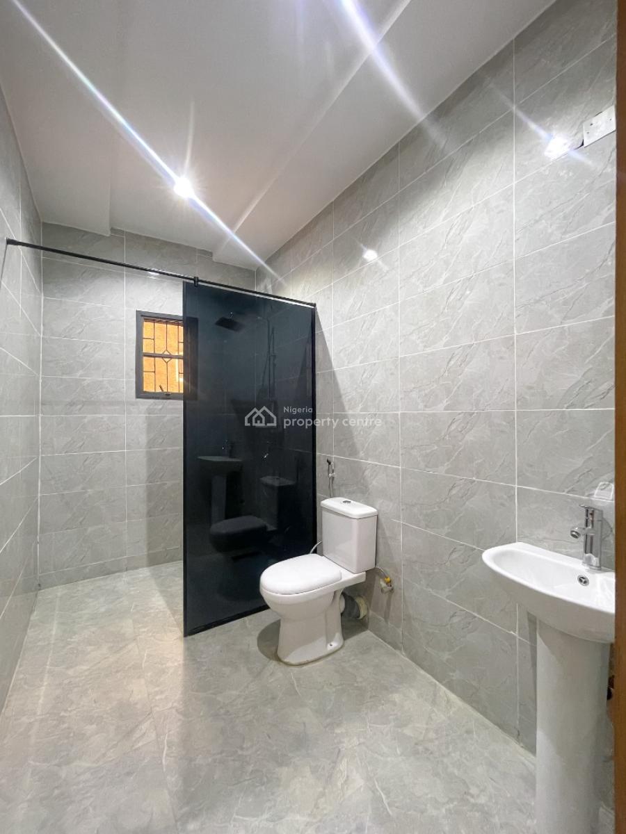 2 Bedroom Apartment, Lugbe District, Abuja, Flat / Apartment for Sale