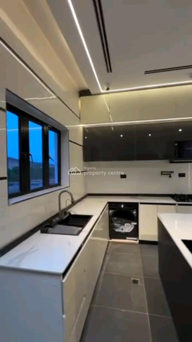 5 Bedrooms Fully Detached Smart Automated House with Bq, Guzape District, Abuja, Detached Duplex for Sale