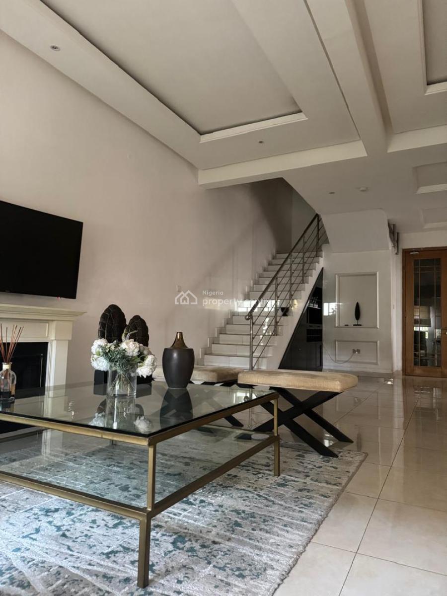 2 Bedroom Terrace Apartment, Off Admiralty Way., Lekki Phase 1, Lekki, Lagos, Flat / Apartment for Rent