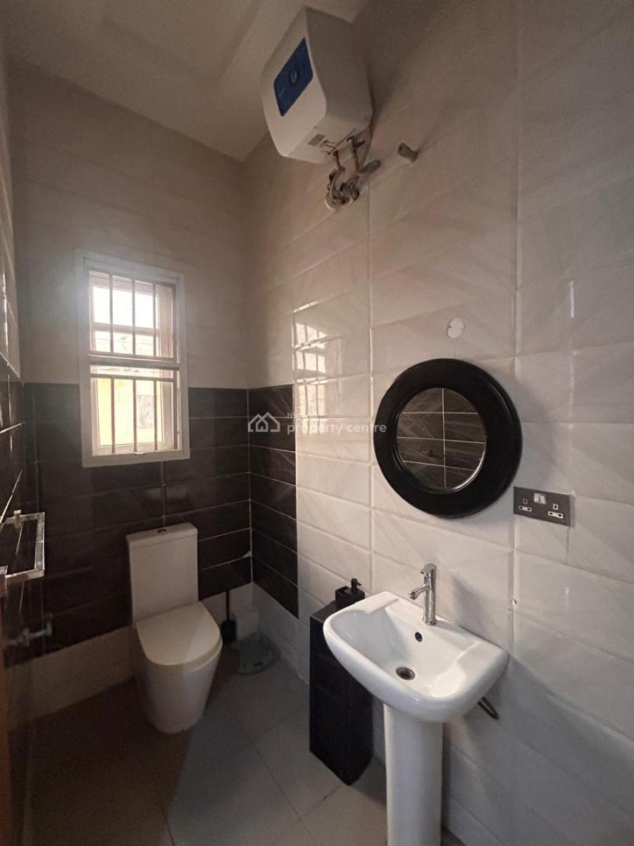 2 Bedroom Terrace Apartment, Off Admiralty Way., Lekki Phase 1, Lekki, Lagos, Flat / Apartment for Rent