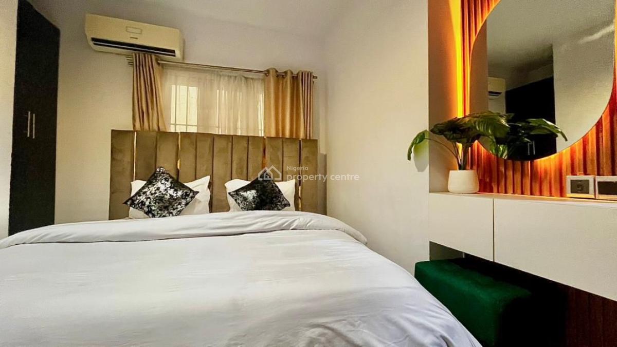 Luxury 3 Bedroom Apartment, Lekki Phase 1, Lekki, Lagos, Flat / Apartment Short Let