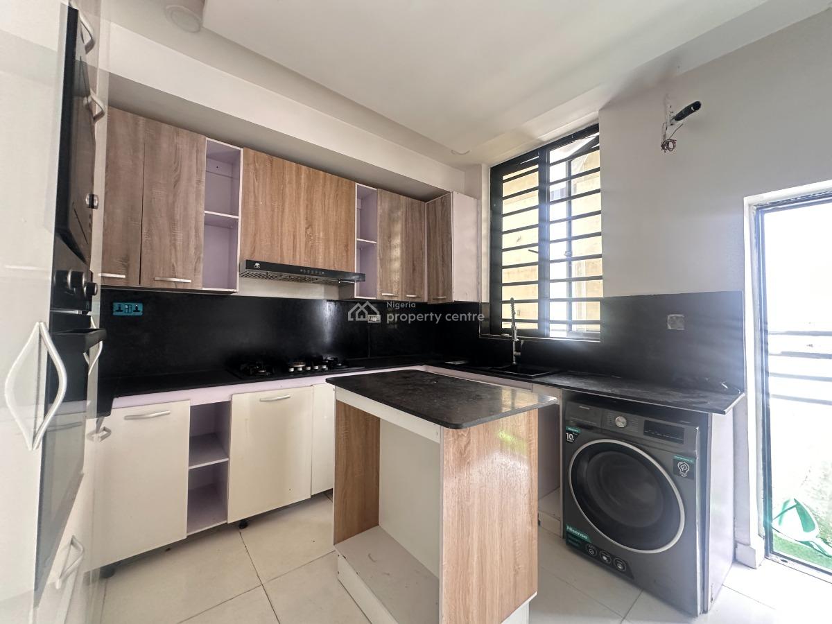 Furnished Mini-flat in a Shared Apartment, Lekki, Lagos, Flat / Apartment for Rent