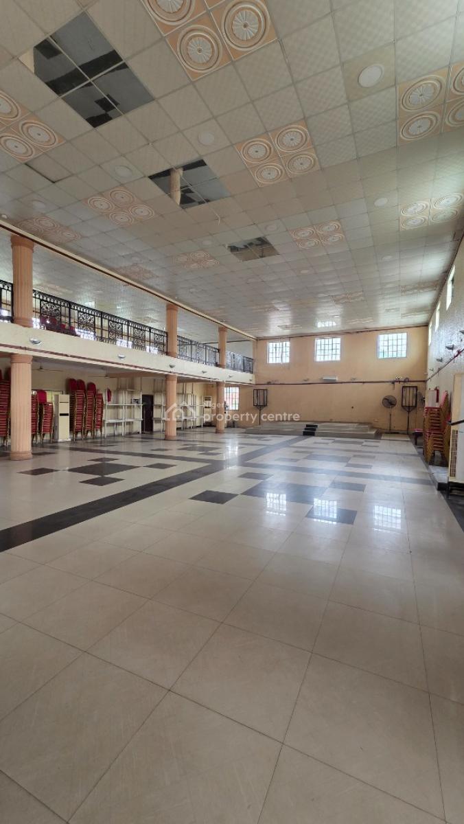Luxury 36 Rooms Hotel with an Event Hall, Adetokun Area, Ologuneru, Ibadan, Oyo, Hotel / Guest House for Sale