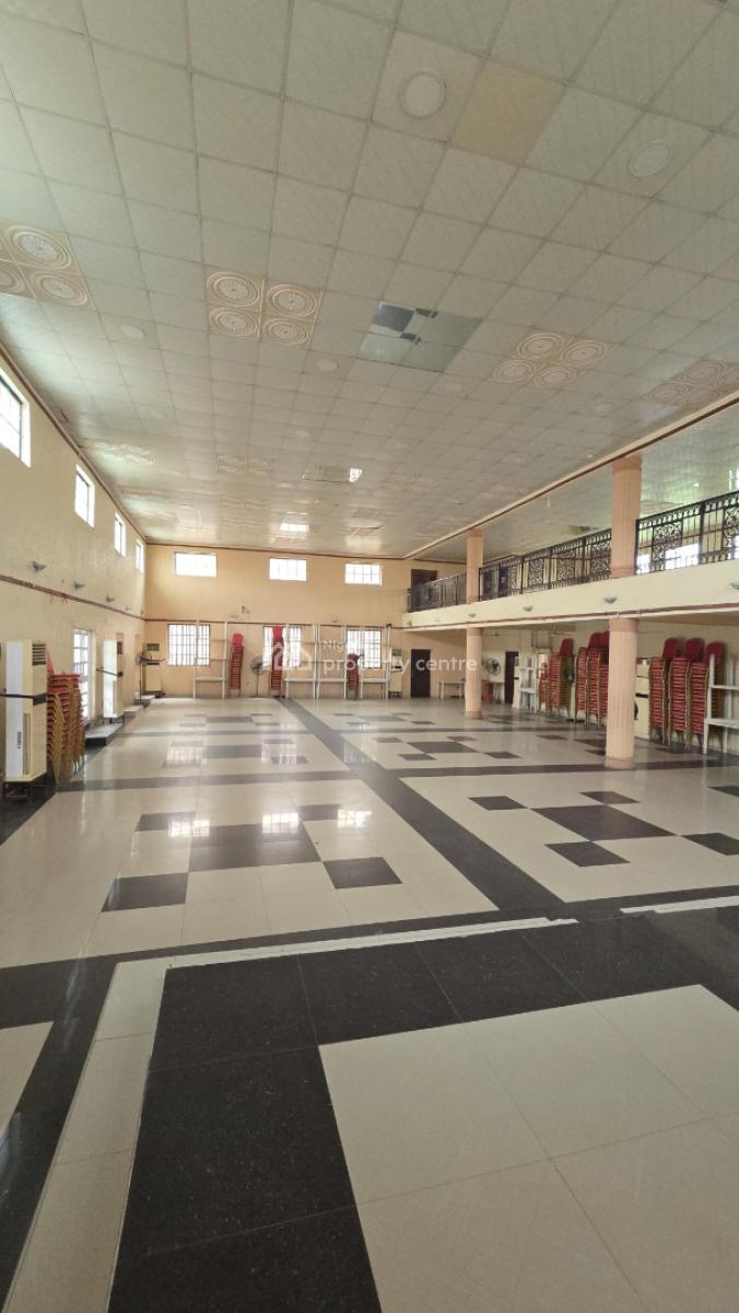 Luxury 36 Rooms Hotel with an Event Hall, Adetokun Area, Ologuneru, Ibadan, Oyo, Hotel / Guest House for Sale