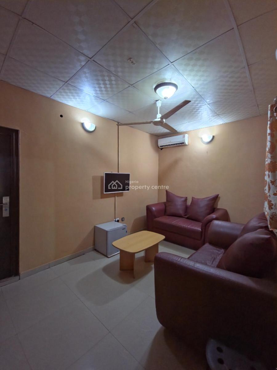 Luxury 36 Rooms Hotel with an Event Hall, Adetokun Area, Ologuneru, Ibadan, Oyo, Hotel / Guest House for Sale