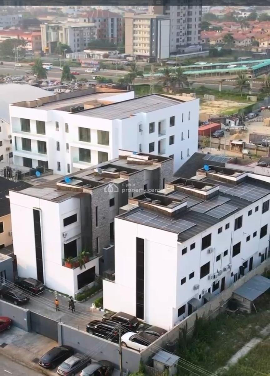 Family Lounge / Upstairs Sitting Area 	-	Guest Toilet 	-	Balcony with, Lekki Phase 1, Lekki, Lagos, House for Sale