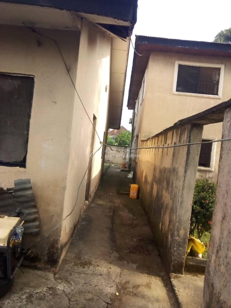 Fully Detached Storey Building with 2 Room Bq Sitting on 1735sqm, Off Obehi Street, Off 2nd Ugbor Road, Gra, Benin City., Benin, Oredo, Edo, Detached Duplex for Sale