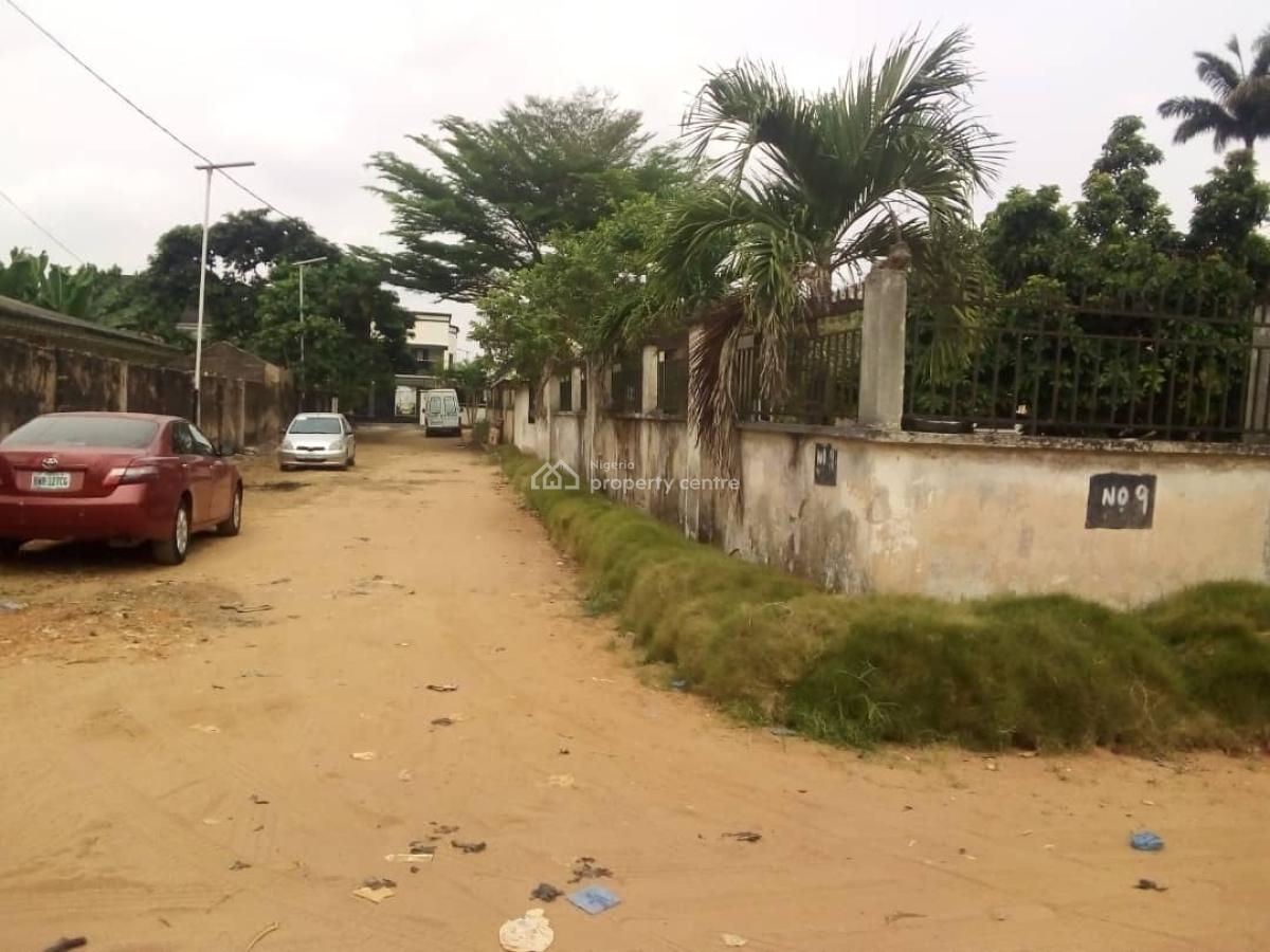 Fully Detached Storey Building with 2 Room Bq Sitting on 1735sqm, Off Obehi Street, Off 2nd Ugbor Road, Gra, Benin City., Benin, Oredo, Edo, Detached Duplex for Sale
