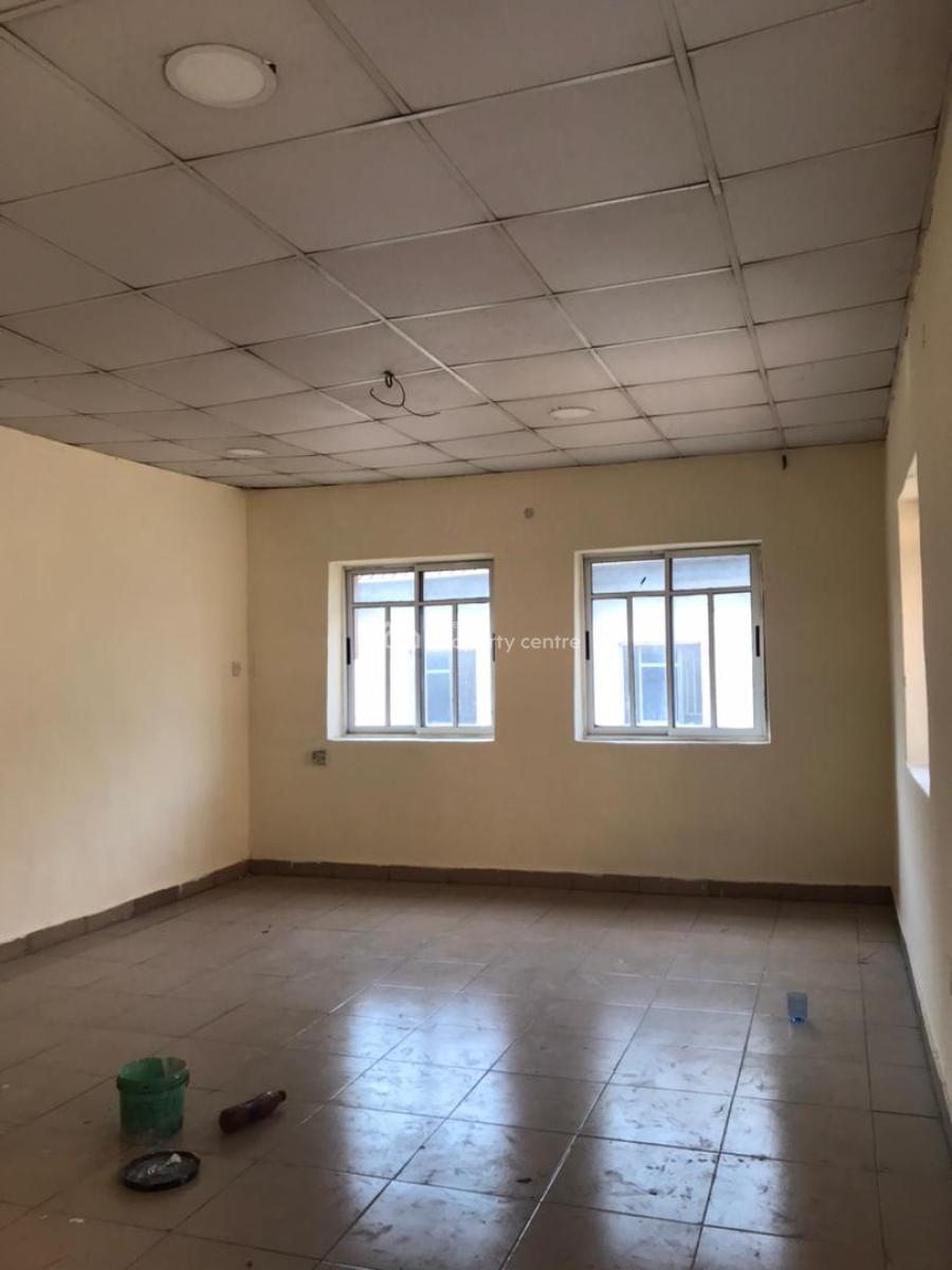 3 Bedroom Flat Apartment Upstairs, Festac, Amuwo Odofin, Lagos, Flat / Apartment for Rent
