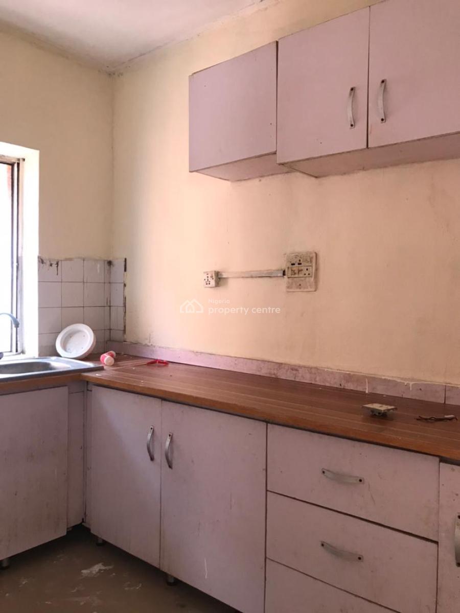 3 Bedroom Flat Apartment Upstairs, Festac, Amuwo Odofin, Lagos, Flat / Apartment for Rent