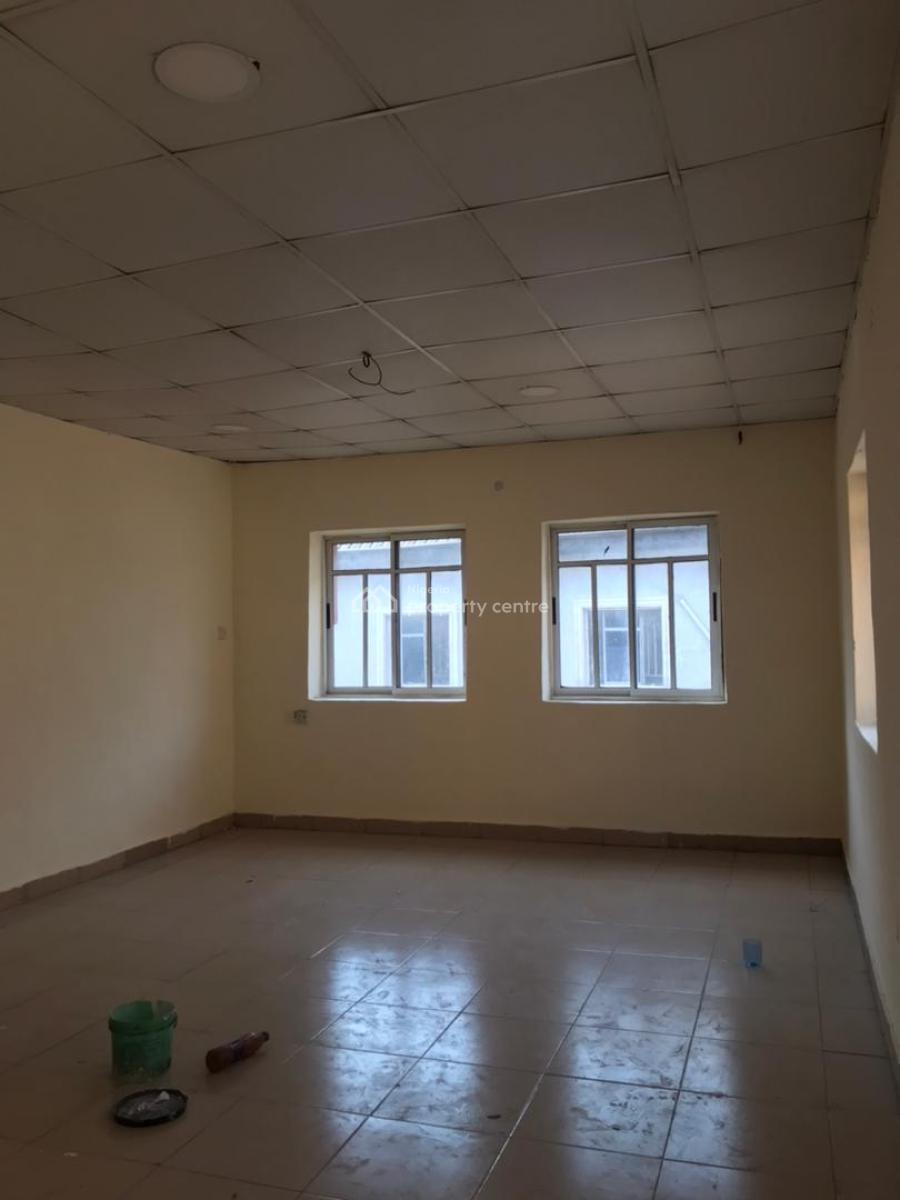 3 Bedroom Flat Apartment Upstairs, Festac, Amuwo Odofin, Lagos, Flat / Apartment for Rent