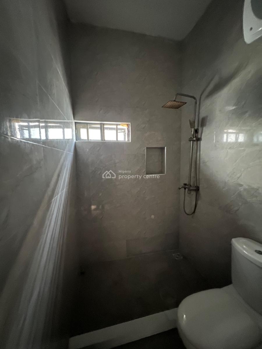 Self Serviced 3 Bedroom Duplex with a Bq and a Rooftop., Lekki Phase 1, Lekki, Lagos, Semi-detached Duplex for Rent