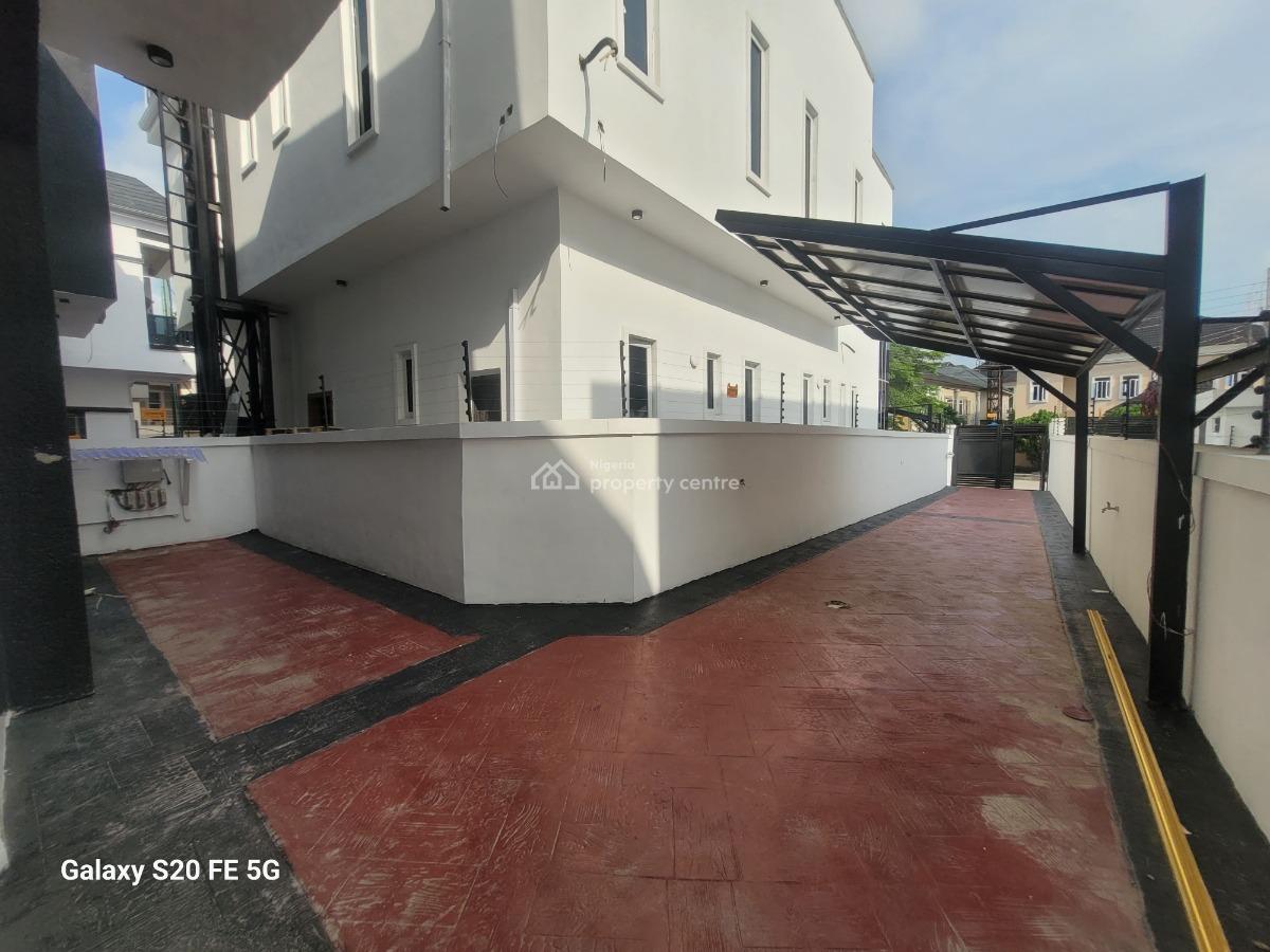 4 Bedroom Semi-detached Duplex, Ikota Villa Estate, Ikota, Lekki, Lagos, Semi-detached Duplex for Sale
