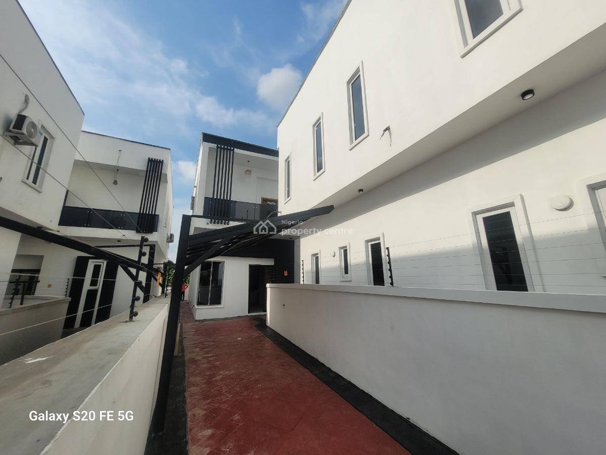 4 Bedroom Semi-detached Duplex, Ikota Villa Estate, Ikota, Lekki, Lagos, Semi-detached Duplex for Sale