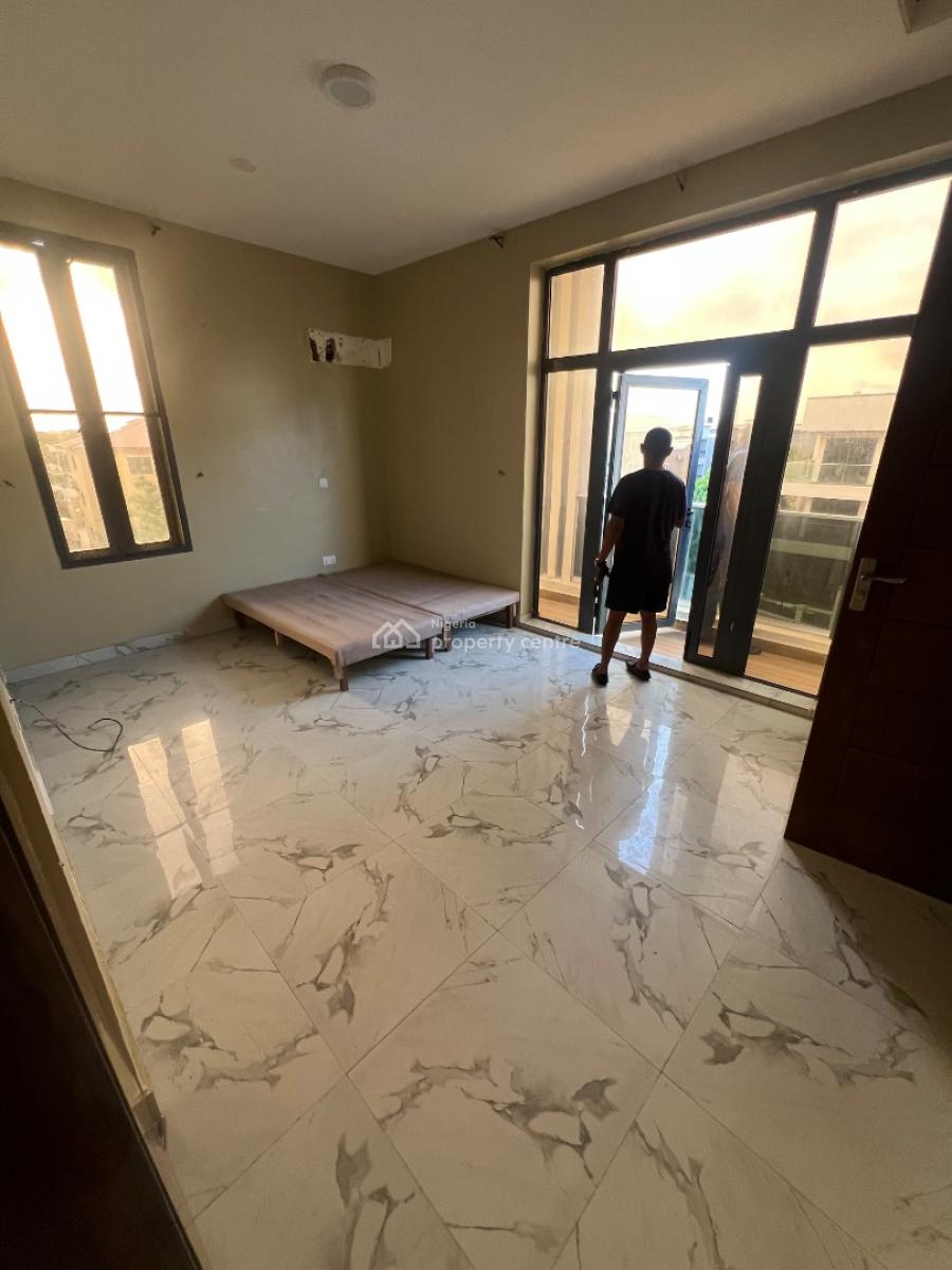 Exclusive 2-bed Bedroom Apartment in a Very Secure Estate, Lekki Phase 1, Lekki, Lagos, Flat / Apartment for Rent