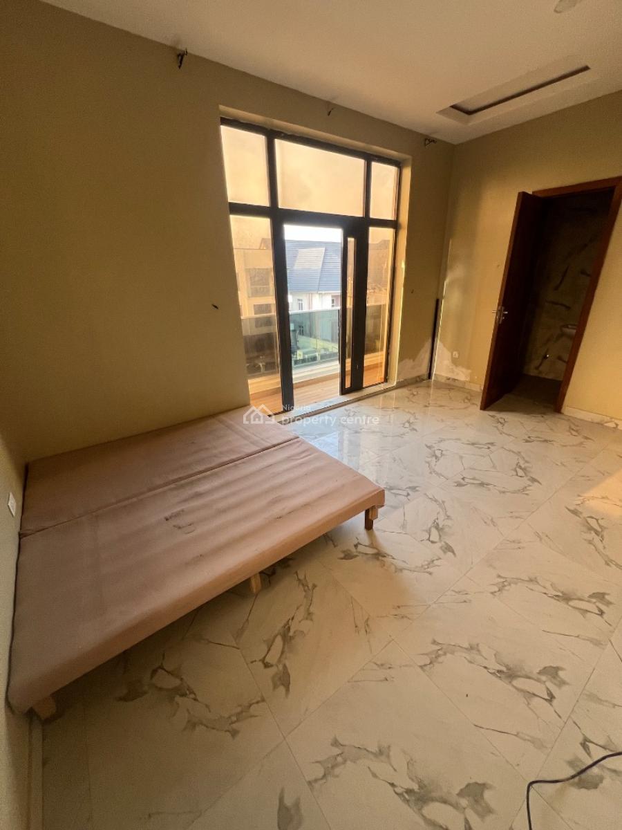 Exclusive 2-bed Bedroom Apartment in a Very Secure Estate, Lekki Phase 1, Lekki, Lagos, Flat / Apartment for Rent