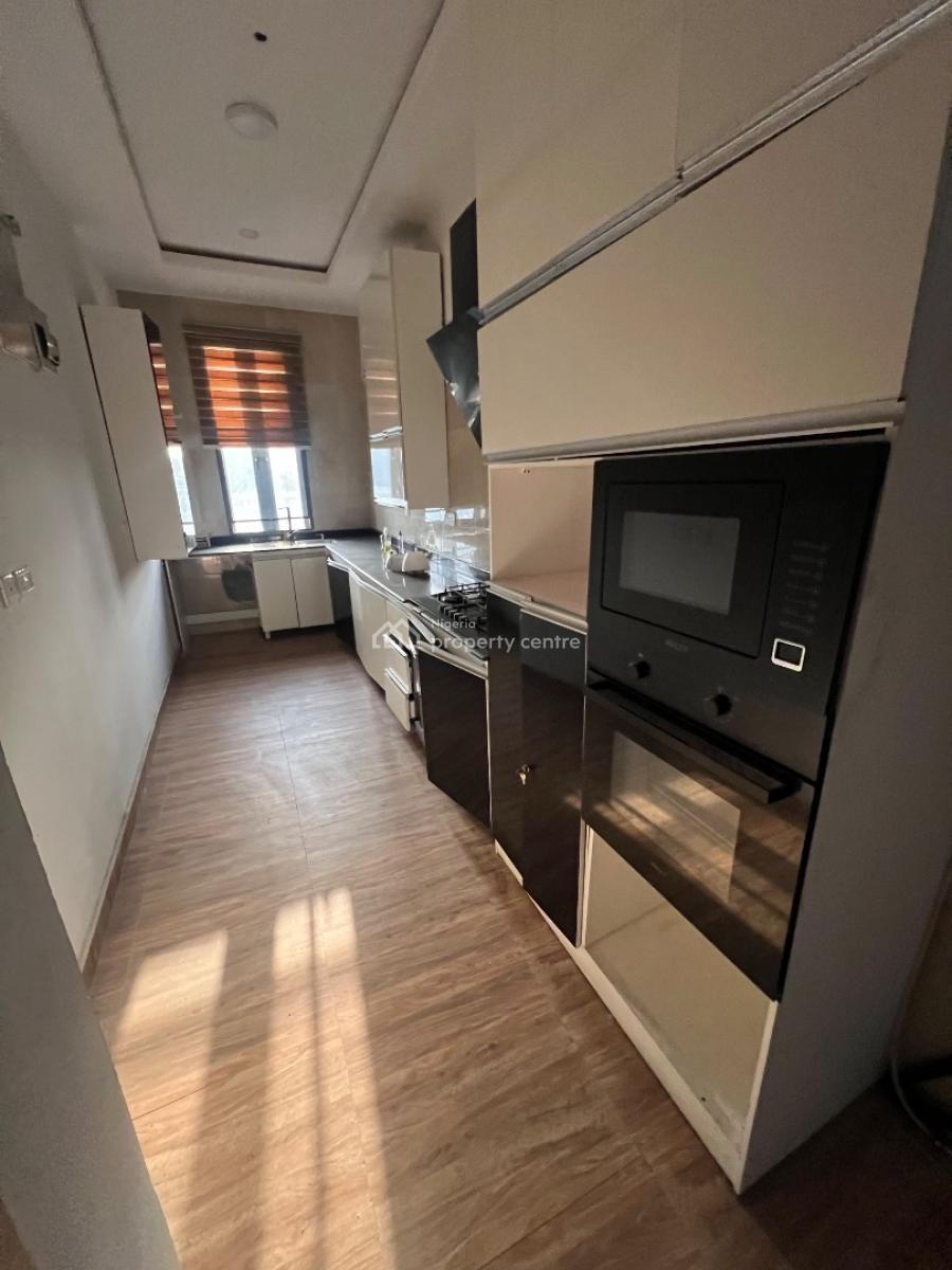 Exclusive 2-bed Bedroom Apartment in a Very Secure Estate, Lekki Phase 1, Lekki, Lagos, Flat / Apartment for Rent