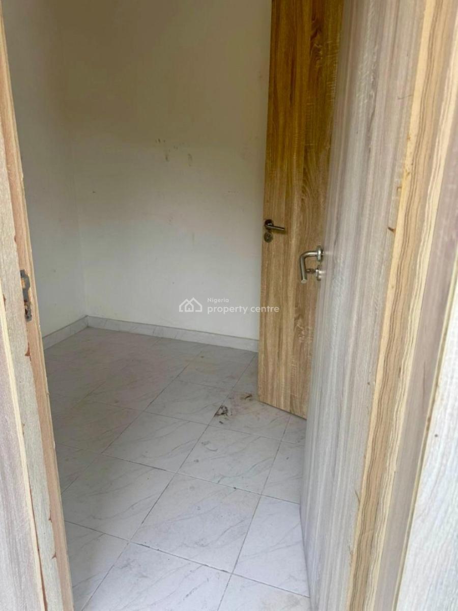 1 Bedroom House/bq, Chevron Drive, Lekki Phase 2, Lekki, Lagos, Flat / Apartment for Rent
