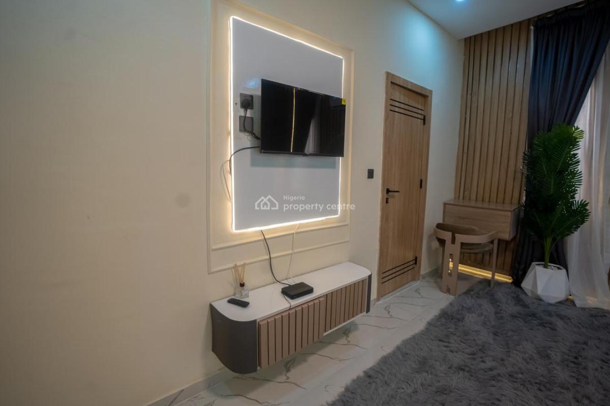 Luxury 2 Bedroom Apartment, Orchid Road, Lekki, Lekki, Lagos, Flat / Apartment Short Let