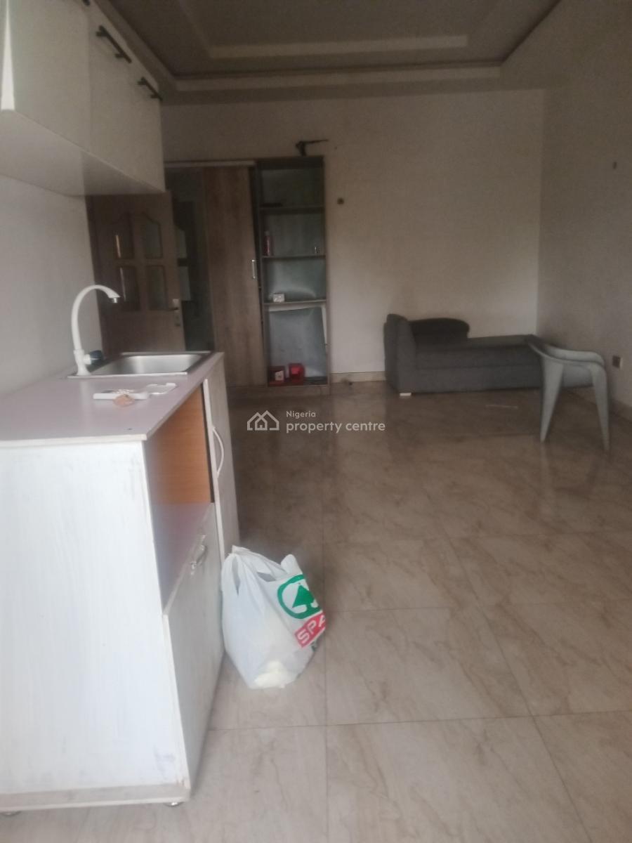 a Masterbed with Separate Prepaid Meter and Studio Kitchen, Chevron Drive Carlton Gate Estate, Lekki, Lagos, Self Contain (single Rooms) for Rent
