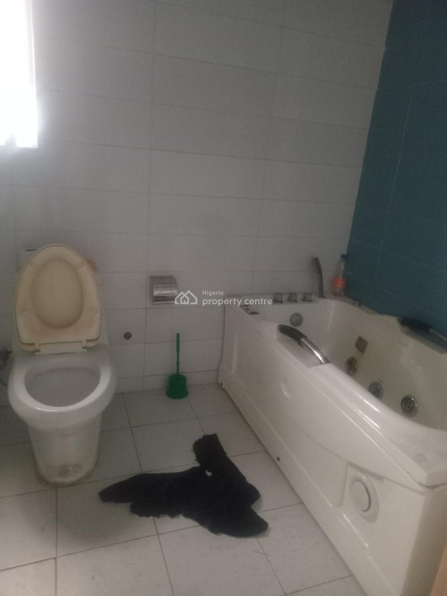 a Masterbed with Separate Prepaid Meter and Studio Kitchen, Chevron Drive Carlton Gate Estate, Lekki, Lagos, Self Contain (single Rooms) for Rent