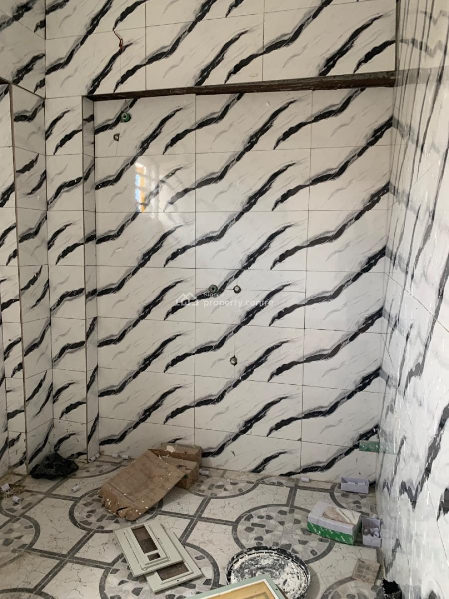 Spacious 2 Bedroom Flats, Gbagada, Lagos, Flat / Apartment for Rent