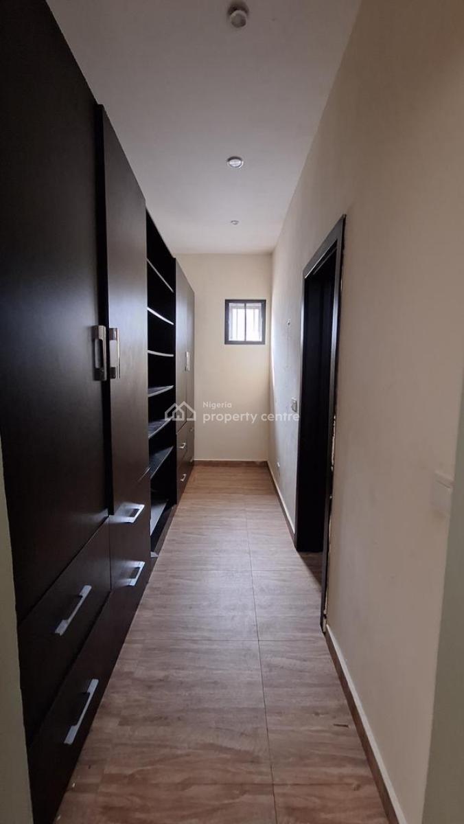 Spacious Well Maintained 3 Bedroom Duplex with a Room Bq, Bakare Estate Agungi, Agungi, Lekki, Lagos, House for Rent