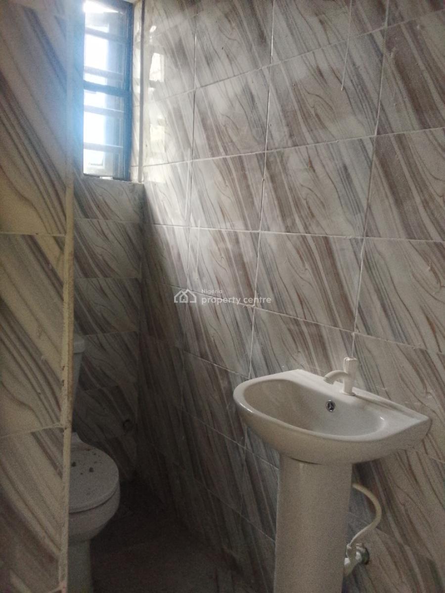Brand New 2 Bedroom Flat, Royal Garden Estate Golf, Lakowe, Ibeju Lekki, Lagos, Flat / Apartment for Rent