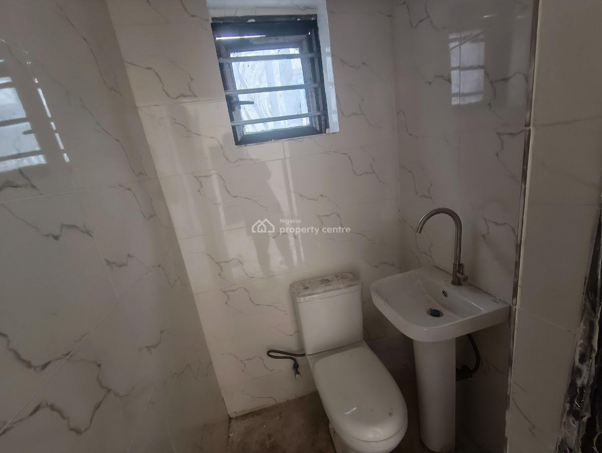 Newly Built One Bedroom, Naf Valley Estate, Asokoro District, Abuja, Flat / Apartment for Rent