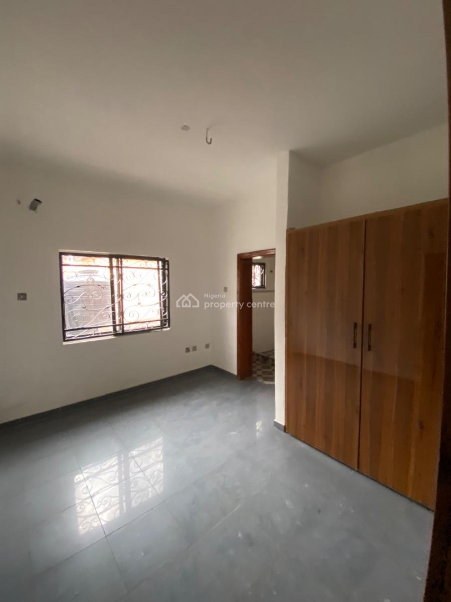 Self Serviced 5 Bedroom Semidetached Duplex with 2 Bq, Office Space & Selfcon, Lekki County, Ikota, Lekki, Lagos, Semi-detached Duplex for Rent