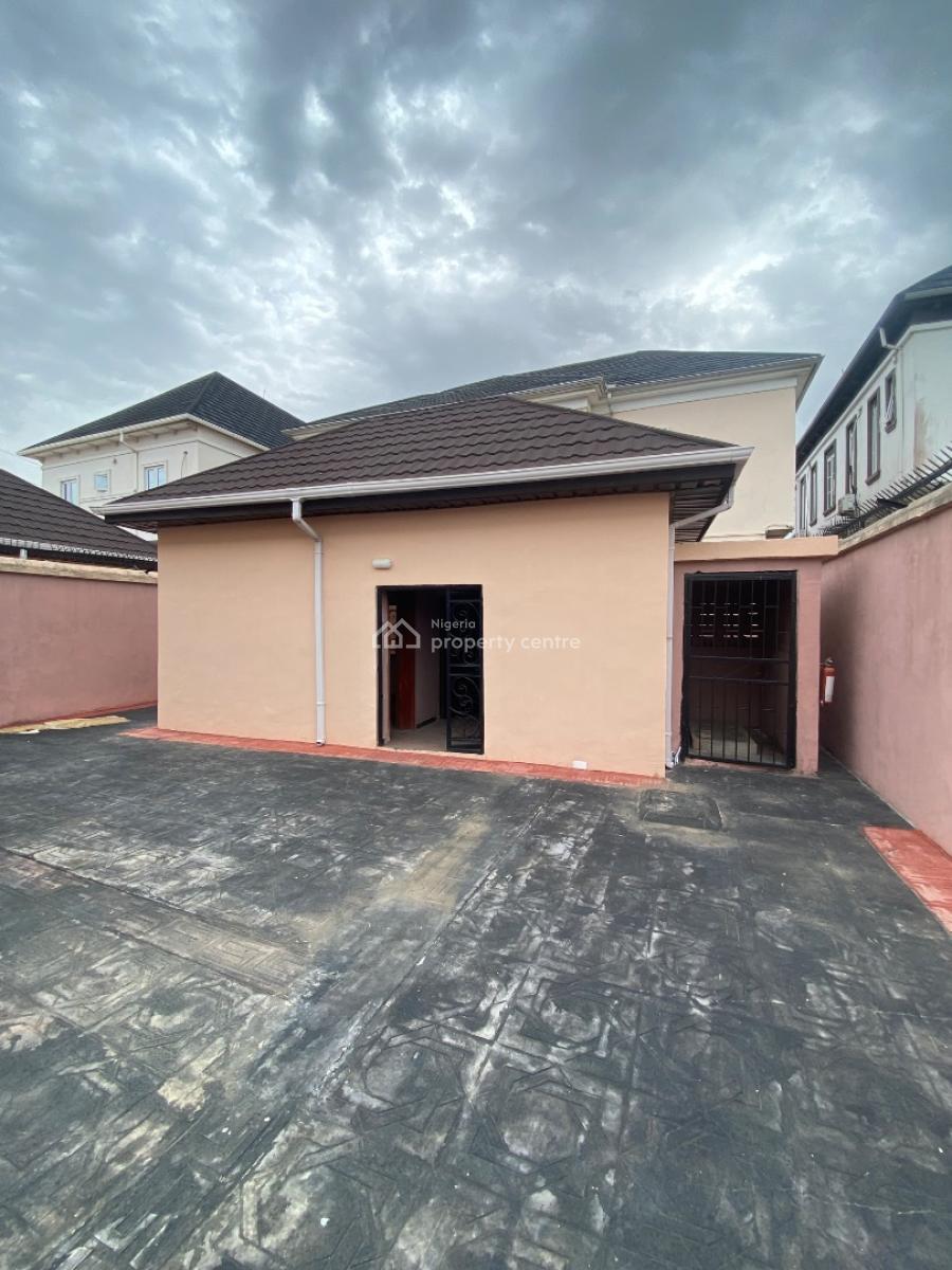 Self Serviced 5 Bedroom Semidetached Duplex with 2 Bq, Office Space & Selfcon, Lekki County, Ikota, Lekki, Lagos, Semi-detached Duplex for Rent