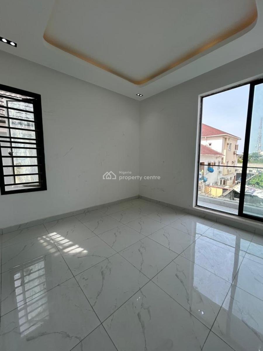 2 Bedroom Apartment in Ikate, Ikate, Lekki, Lagos, Flat / Apartment for Sale