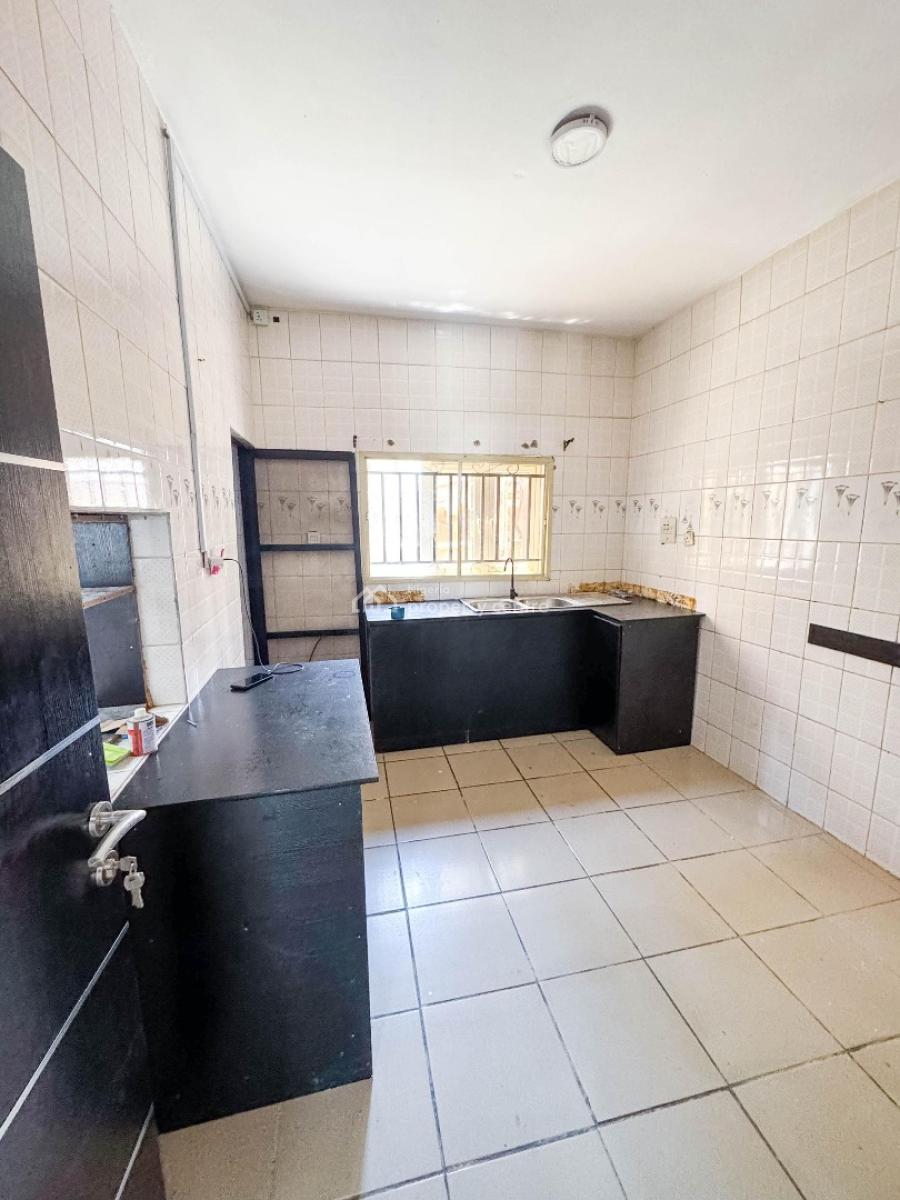 Newly Renovated 3 Bedroom Terrace Duplex, Ikate, Lekki, Lagos, Terraced Duplex for Rent