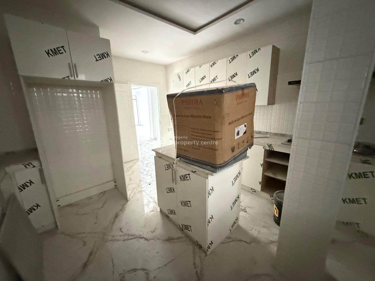 Brand New 2 Bedroom Flat, Freedom Way, Lekki Phase 1, Lekki, Lagos, Block of Flats for Sale