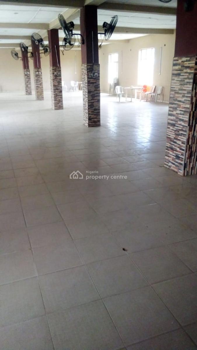 Hotel Cum Hostel, Ogunbado, Iseyin, Oyo, Hotel / Guest House for Sale