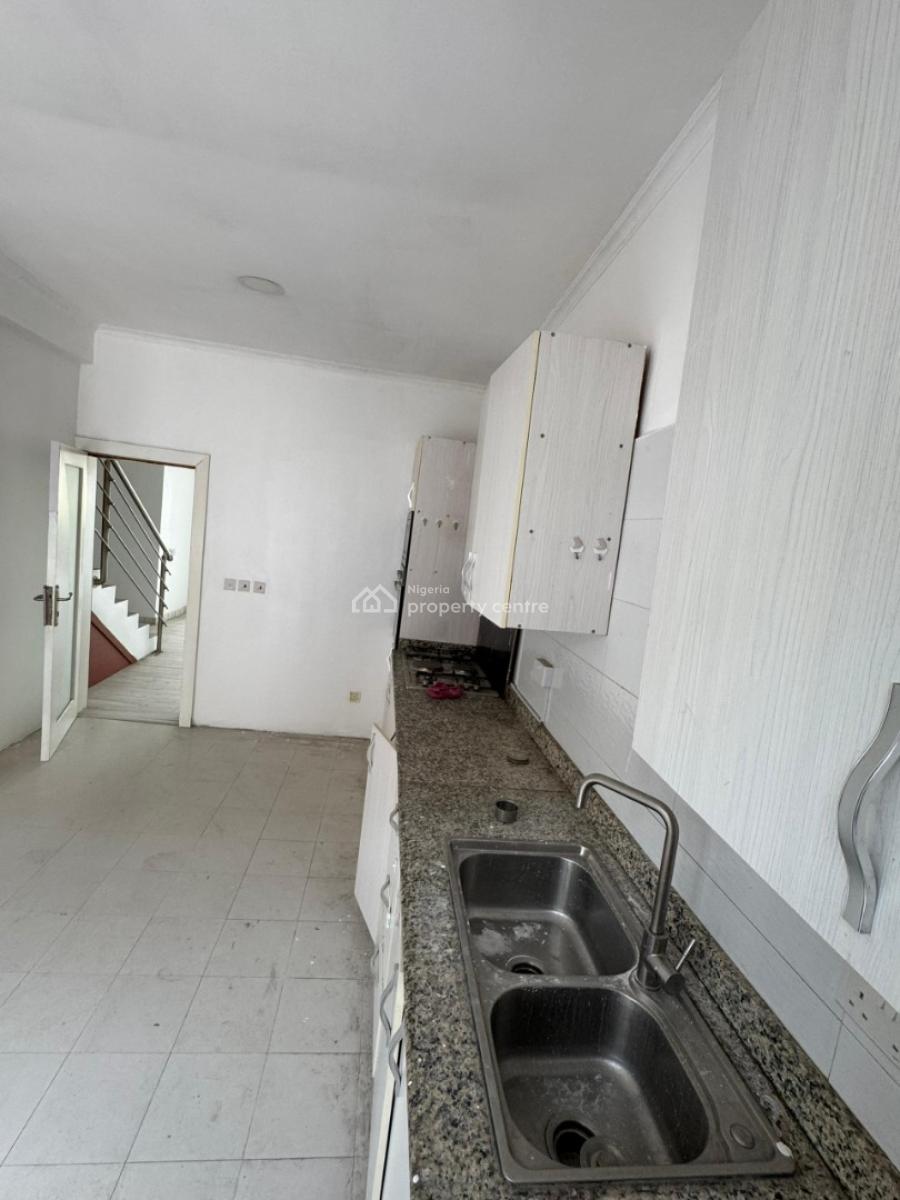 Service Ld 3bedroom Terrace with Bq Secured Estate, Ikate Elegushi, Lekki, Lagos, Terraced Duplex for Rent