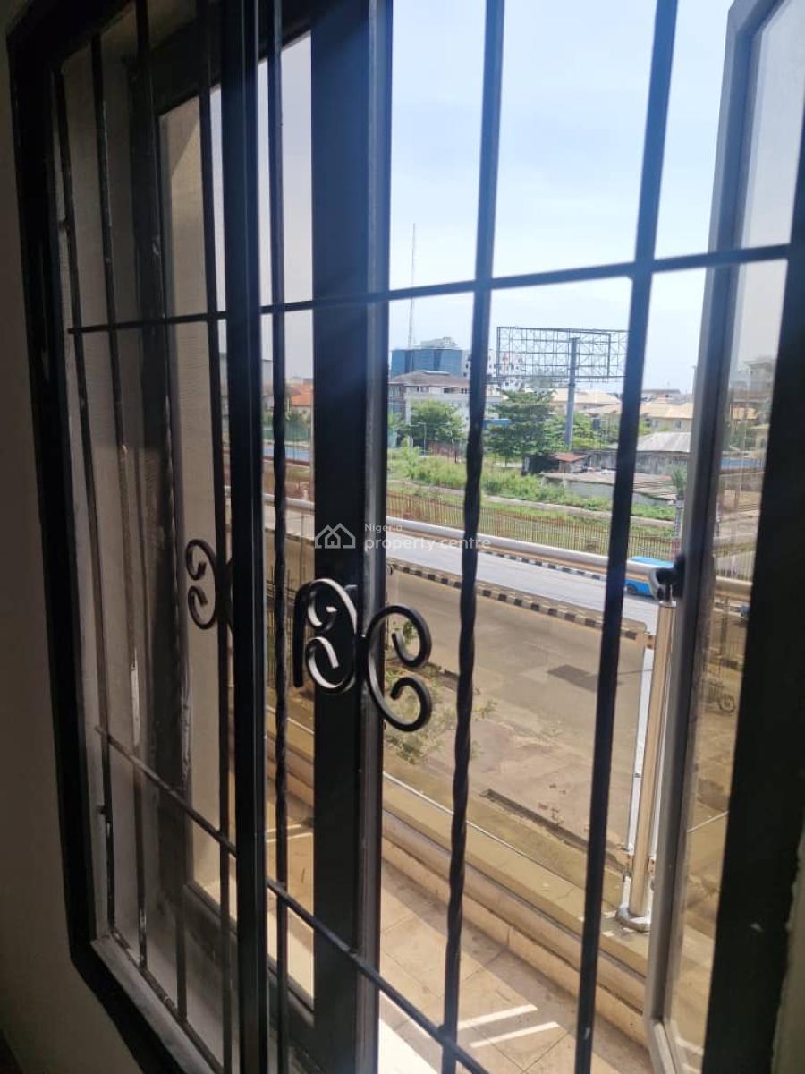 Serviced 3-bedroom Apartment, Freedom Way, Lekki Phase 1, Lekki, Lagos, House for Rent