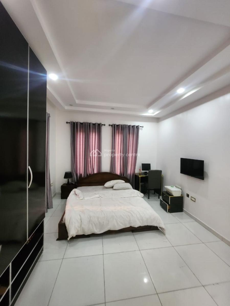 3 Bedroom Flat, Lekki Phase 1, Lekki, Lagos, Flat / Apartment for Rent