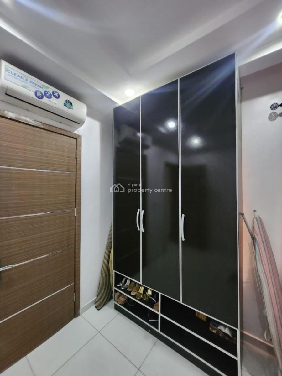 3 Bedroom Flat, Lekki Phase 1, Lekki, Lagos, Flat / Apartment for Rent